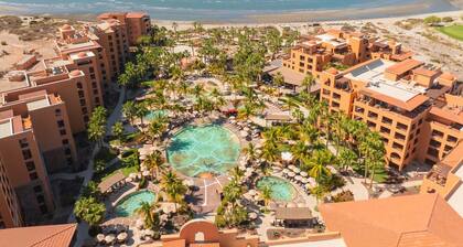 Luxury Studio Suite with TPC Golf Course Access and Stunning Views!