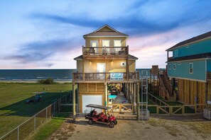Exterior - 2BeachfrontHouses! 2HeatedPools! Sleep48! Weddings! Pets! HotTubs! ExtraParking! (Bolivar Peninsula)