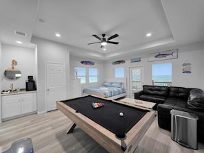 10 bedrooms, in-room safe, desk, iron/ironing board
