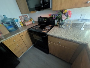 Micro-ondas, fogão, cooktop