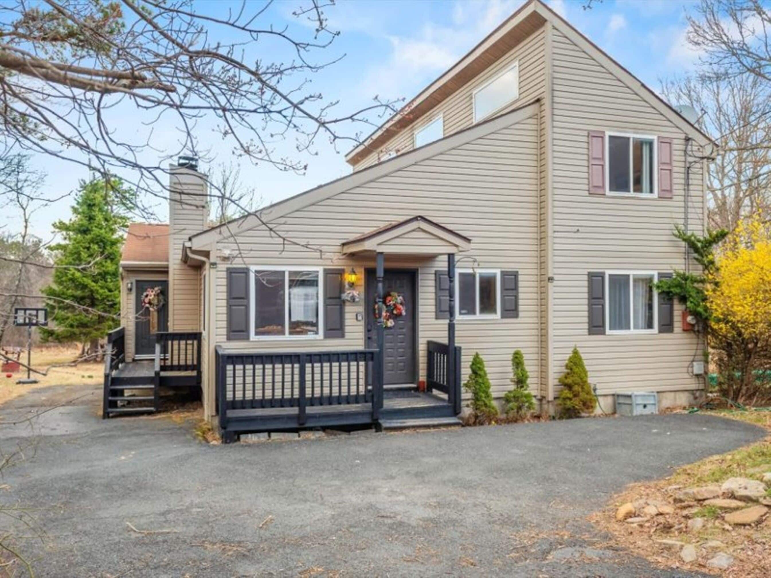 Mặt tiền nơi lưu trú