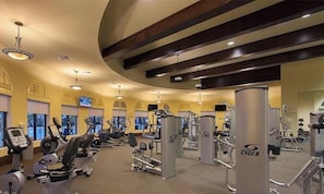 Fitness facility - Tranquil 2 bedroom villa with resort like pool & amenities. Pickle Ball Courts! (Venice)
