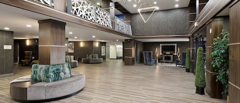 Área de estar no saguão