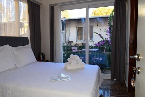 Deluxe Room | Free WiFi, bed sheets - Buyukada Carsi Pansiyon (Adalar)