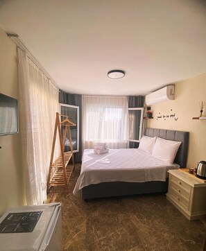 Quarto conforto, 1 cama de casal | Roupas de cama premium, Wi-Fi de cortesia, roupa de cama