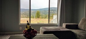 Interior - horse property with magnificent view nearSequoia/Kings Canyon National Park  (Miramonte)