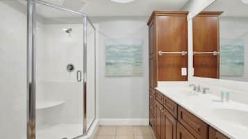 Hair dryer, towels
