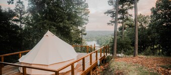Arkansas Escape Beaver Lake Pet Friendly Glamping
