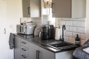Fridge, microwave, stovetop, toaster