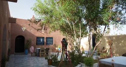 Charming riad in wonderful Foum Zguid with fitness room, AC