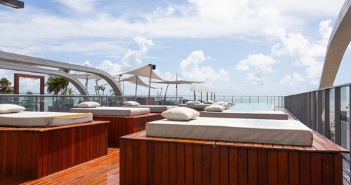 Setai Yacht Apart - Hotel by Lesuites