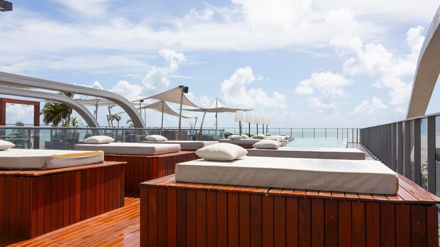 Setai Yacht Apart - Hotel by Lesuites