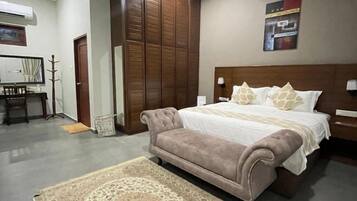 Cots/infant beds