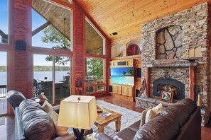 TV, fireplace, stereo