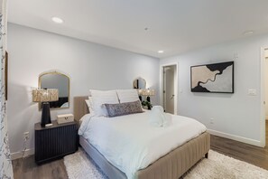 1 bedroom, internet, bed sheets - Modern 1BR - Prime Boulder + Gold Run Perks (Boulder)