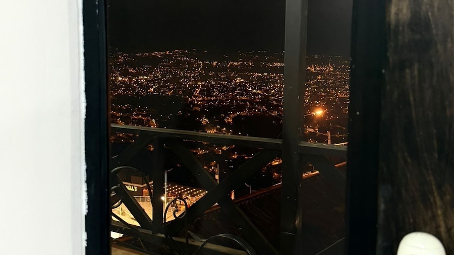 AZOTEA suites & apartments