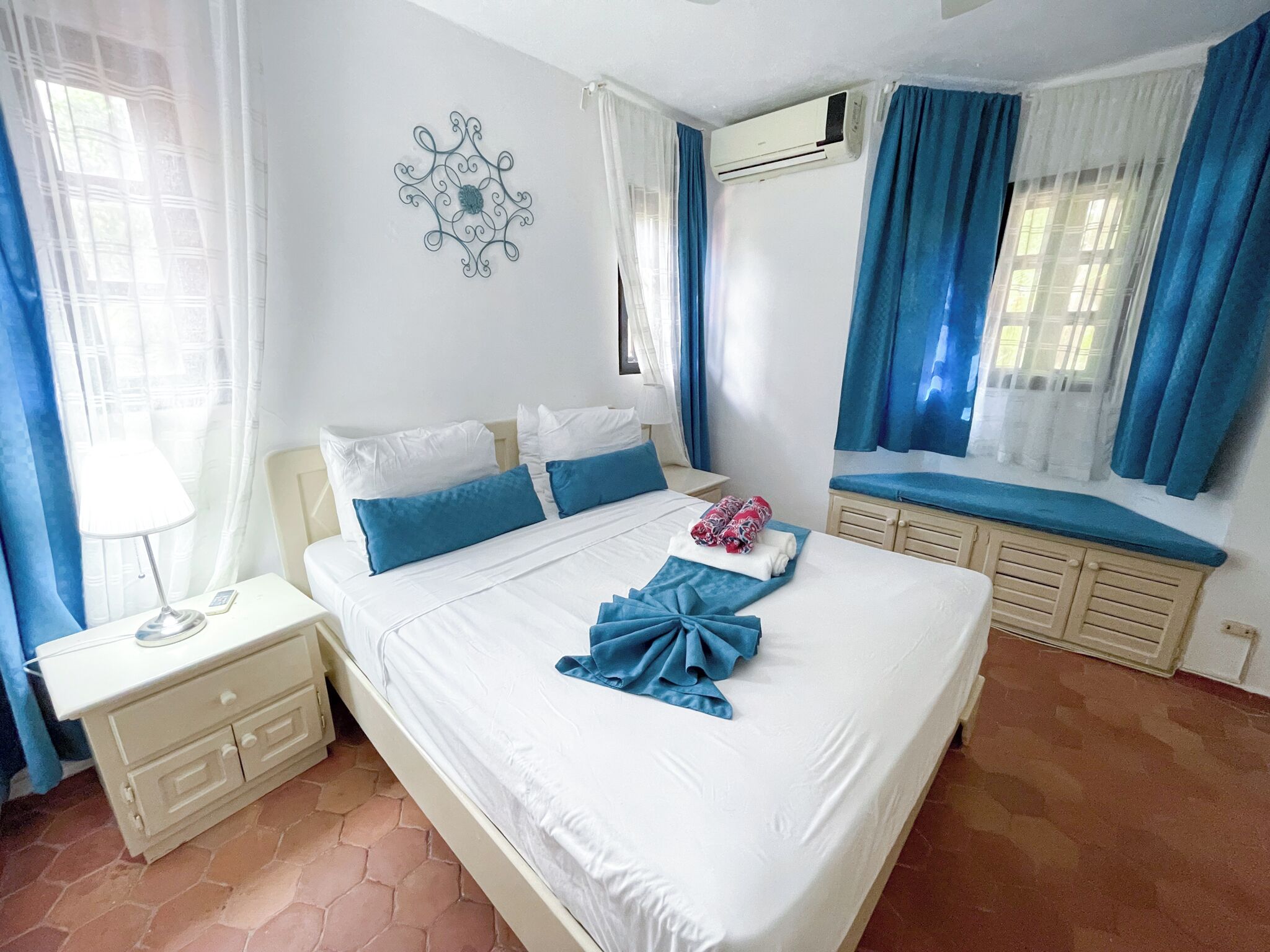 Down duvets, in-room safe, individually decorated