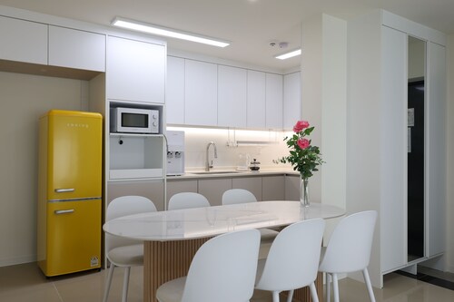 [AWESTAY201] Seoul near DMC/New, Full Option/Sleeps8/3BR,5Beds,1BA/Free Parking