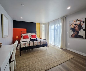 Habitació doble Deluxe, 1 llit de matrimoni, no fumadors | Decoració individual, mobiliari individual, escriptori i wifi gratuïta