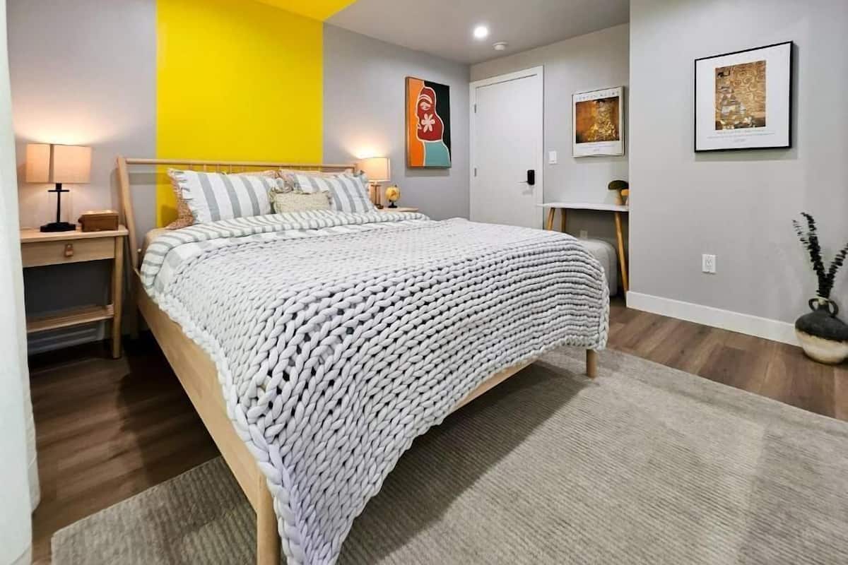 Habitació doble Deluxe, 1 llit de matrimoni, no fumadors | Decoració individual, mobiliari individual, escriptori i wifi gratuïta