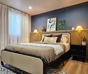 Deluxe Double Room, 1 Queen Bed, Non Smoking | Individually decorated, individually furnished, desk, free WiFi