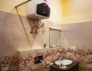 Shower, towels, soap, shampoo