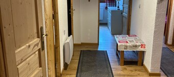 13-person resort center apartment