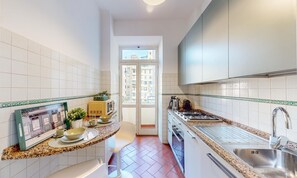 Microwave, oven