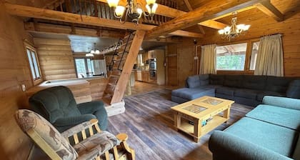 Amphitheater Mountain Cabin