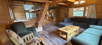 Amphitheater Mountain Cabin