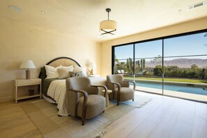 4 bedrooms, WiFi, bed sheets