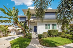 Exterior - Oneluxstay 3BR near Redondo Beach (Redondo Beach)