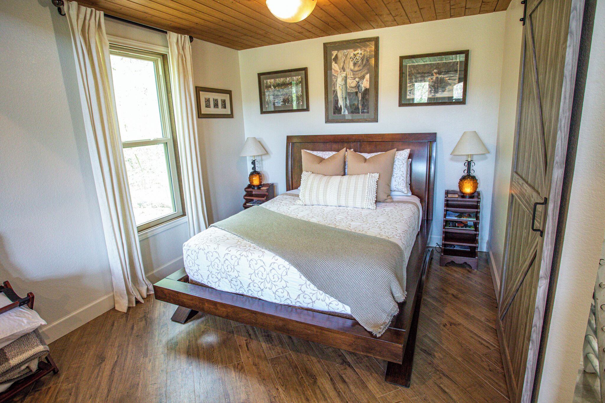 1 chambre, fer et planche à repasser, Wi-Fi, draps fournis