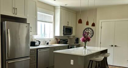 Oceana Retreat: Cozy 1BR with Outdoor Oasis