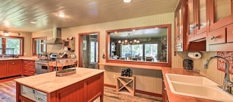 Loose Moose Lodge: Trophy Fishing & Hunting