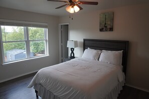 3 bedrooms, iron/ironing board, WiFi