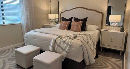 Serene 3-bedroom house 15 min. from downtown Phoenix and Sky Harbor Airport.