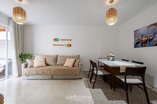 Basic Apartment | Interior