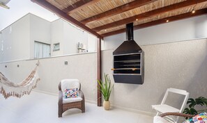 Basic Apartment | Terrace/patio