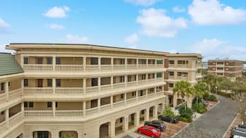 Studio, 1 King Bed (Village of SoWal B203) | Exterior