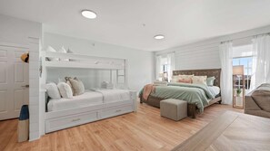 Studio, Multiple Beds (Village of SoWal B483)