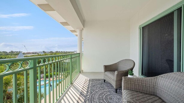 Studio, 1 King Bed (Inn at Seacrest Beach 408) | Property grounds - Inn at Seacrest Beach 408 (Panama City Beach)