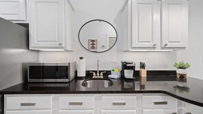 Studio, 1 King Bed (Inn at Seacrest Beach 408) | Private kitchen - Inn at Seacrest Beach 408 (Panama City Beach)