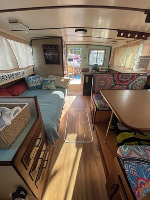 1 bedroom, Internet, bed sheets