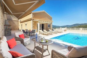 Villa, Accessible