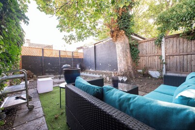 Stratford - Apartment - Sleeps 3 - Great Location