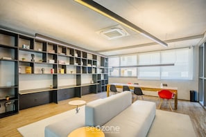 Basic Apartment | Interior -  Studio w/ pool near subway FRE2112 (São Paulo)