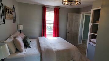 1 bedroom, iron/ironing board, WiFi, bed sheets