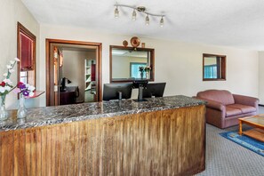 Reception - Rodeway Inn (Post)