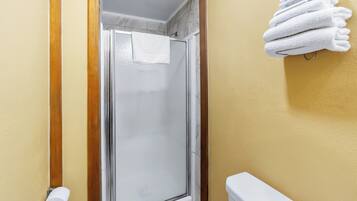 Towels, soap, shampoo, toilet paper